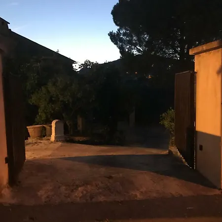 Le Clos Sabine Daire *